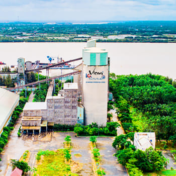 Sàn treo Uniton thi công bảo dưỡng Nhà Máy Xi Măng Hạ Long